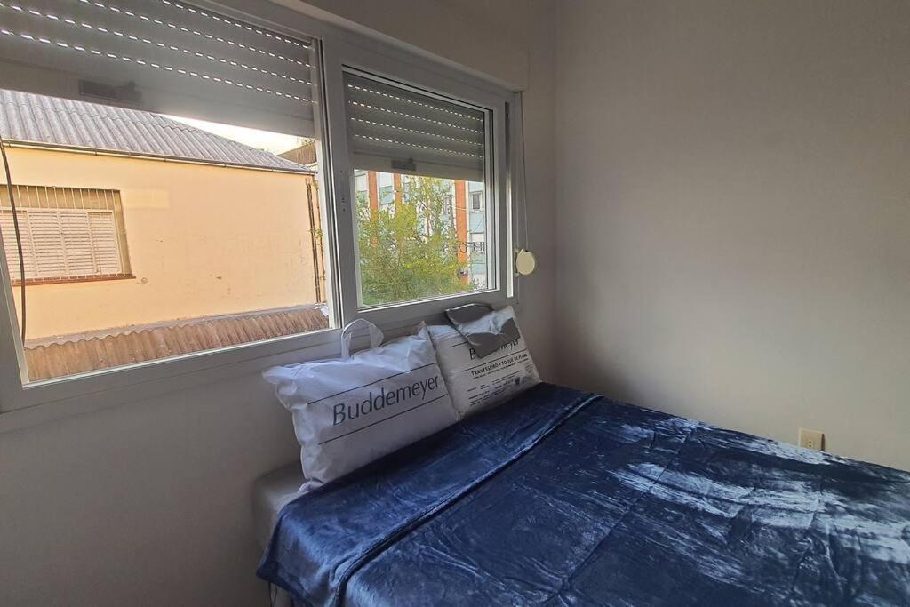 Apartment Com Espaco Office No Menino Deus Ao Lado Do Shopping De Belas